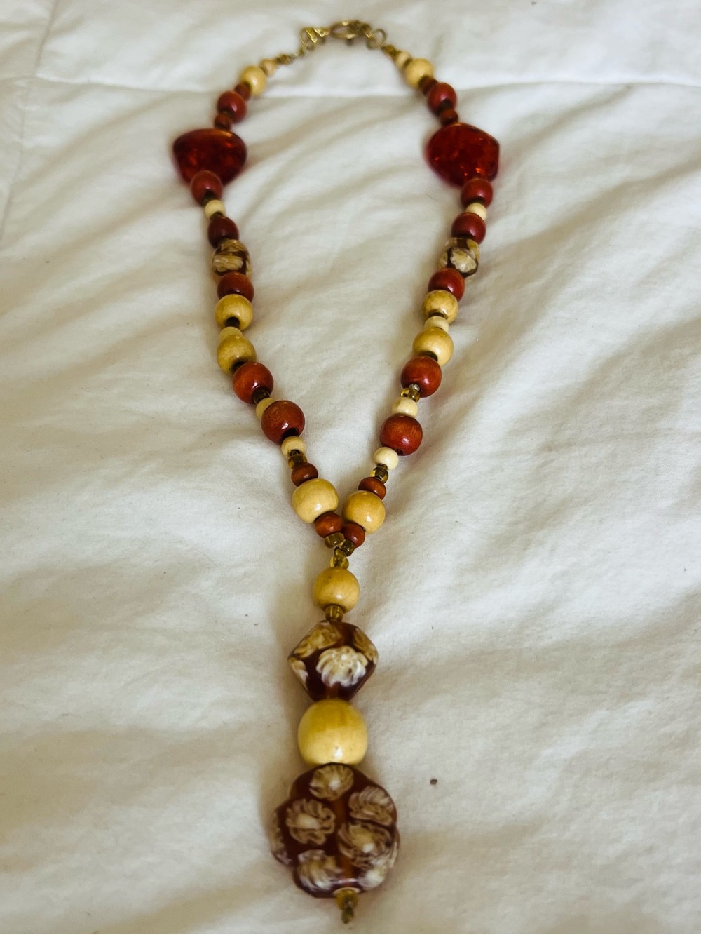 Handcrafted Red and Cream Beaded Pendant Necklace